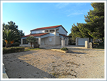 Ferienhaus mit Bootssteg
